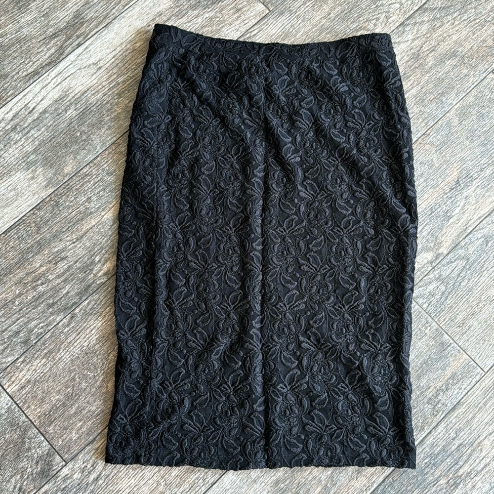 Bobeau black lace pencil skirt